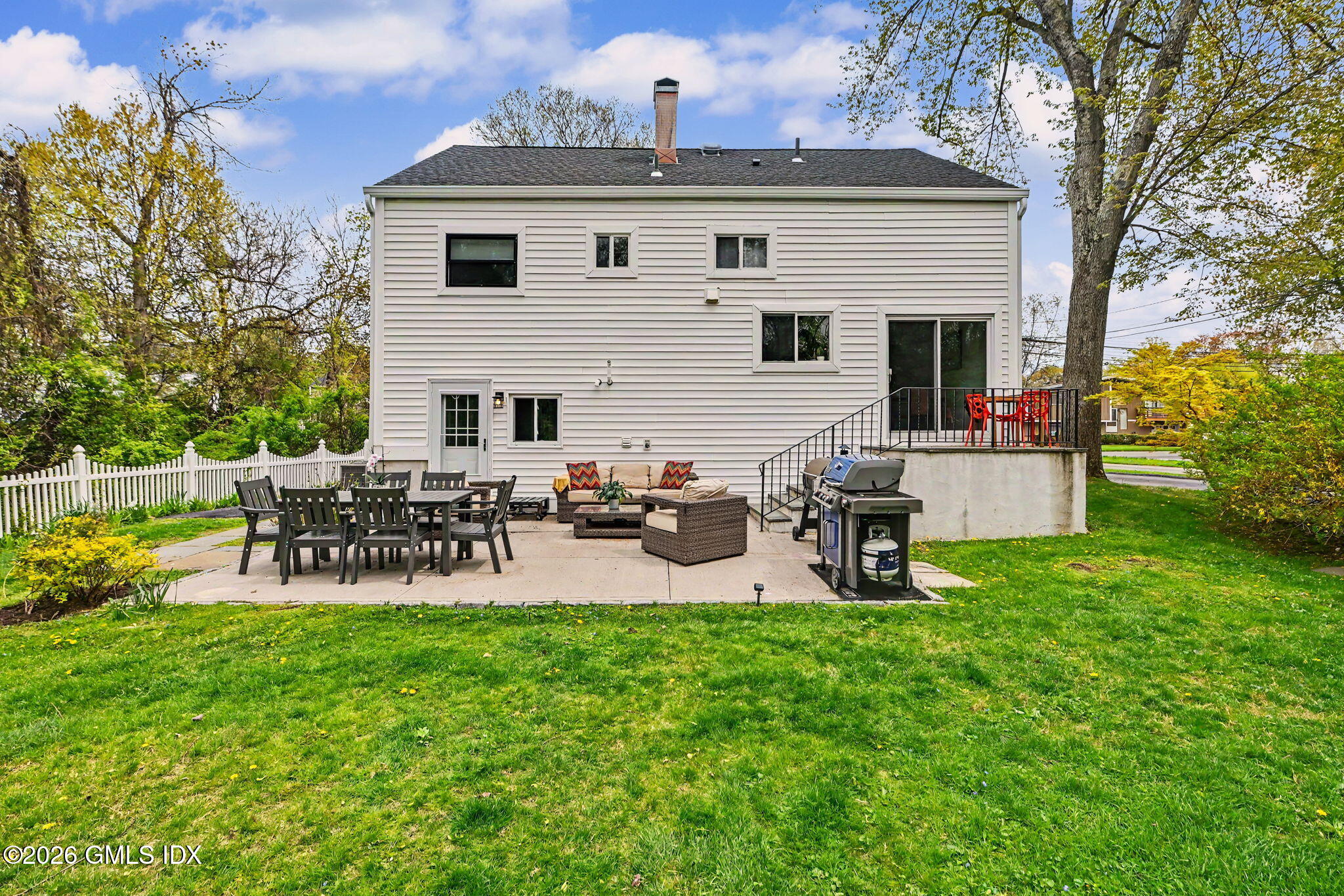 55 Mary Lane Riverside, CT 06878 - Photo 17 of 24 27-web-or-mls-55-mary-ln