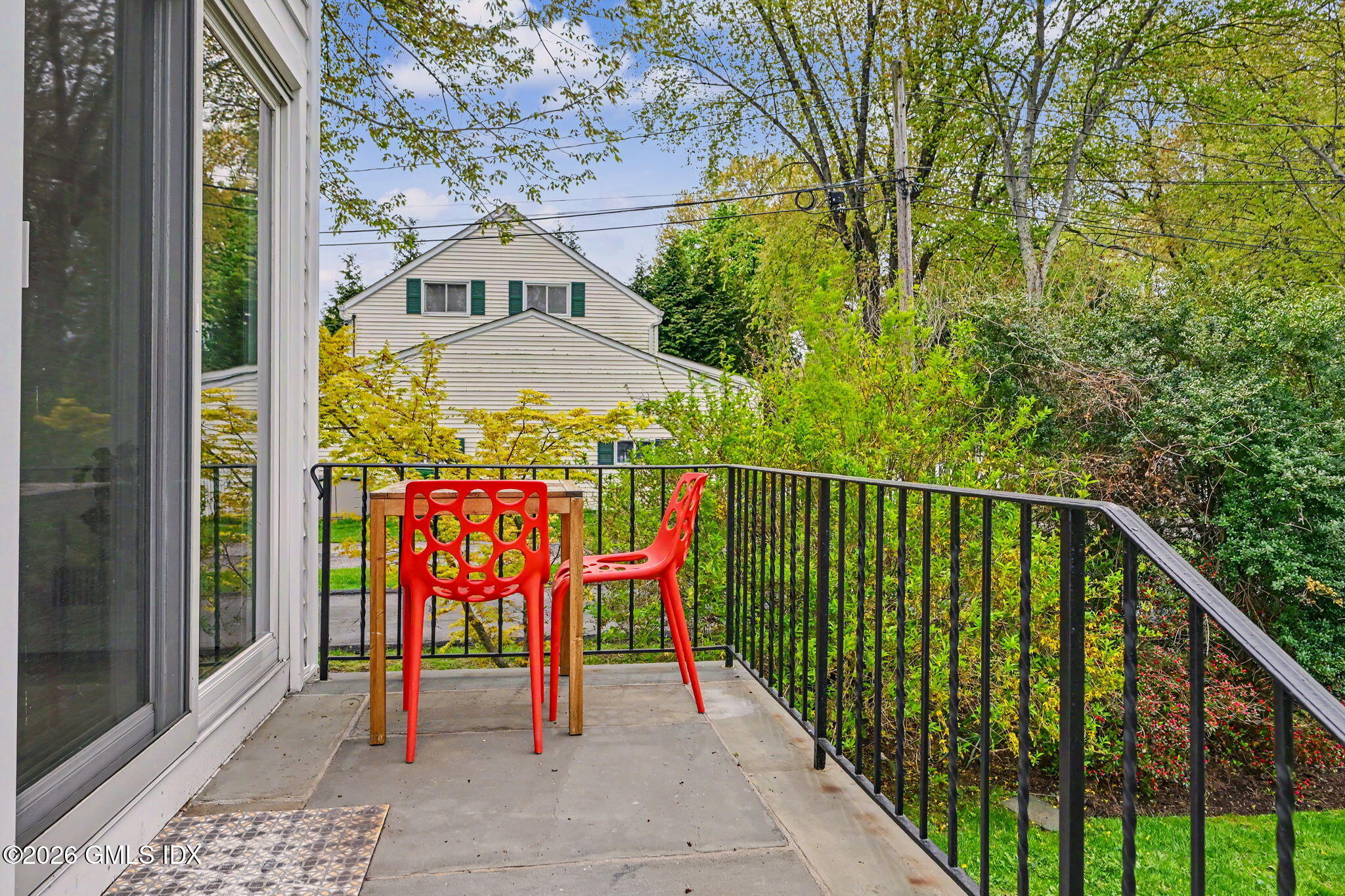 55 Mary Lane Riverside, CT 06878 - Photo 19 of 24 33-web-or-mls-55-mary-ln