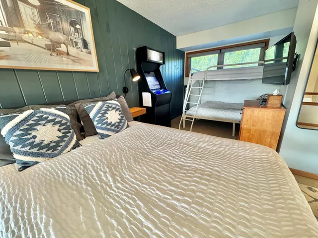 $299,900 | 135 Bridge Run Lane, Unit B, Lutsen, MN 55612