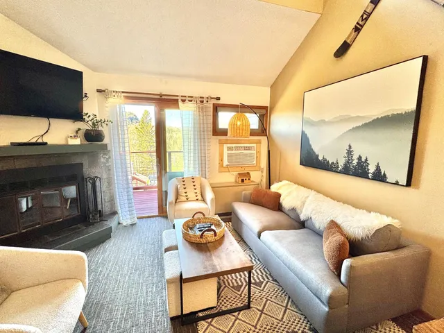 $299,900 | 135 Bridge Run Lane, Unit B, Lutsen, MN 55612