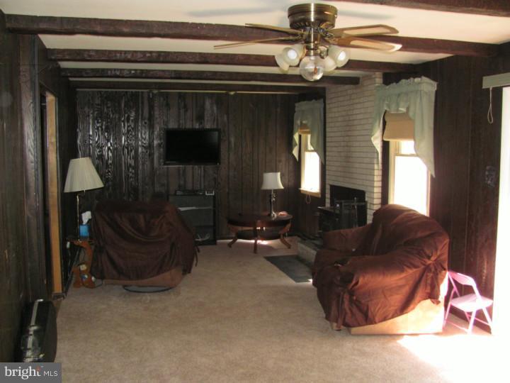 25 Madison Street Shillington, PA 19607 - Photo 3 of 13