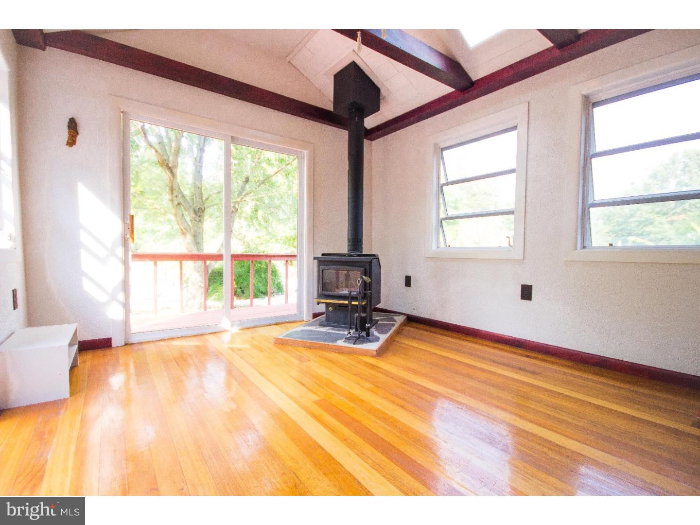 213 Marlton Road Pilesgrove, NJ 08098 - Photo 10 of 24 Gallery Image 10