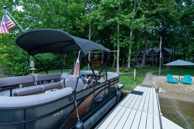 $949,900 | 29317 Misty Pines Street, Dowagiac, MI 49047