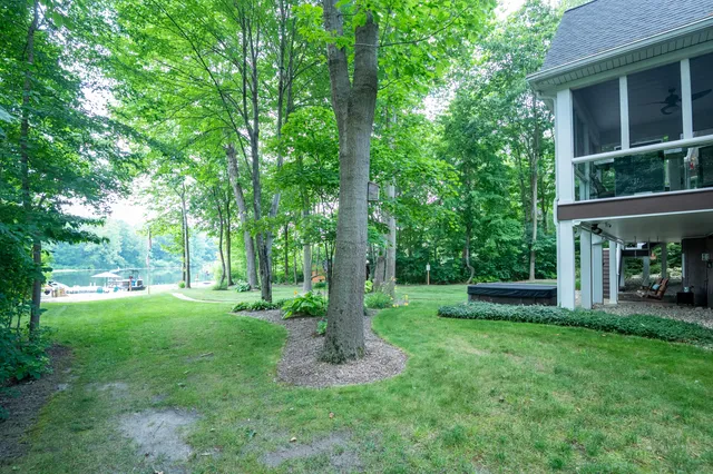 $949,900 | 29317 Misty Pines Street, Dowagiac, MI 49047