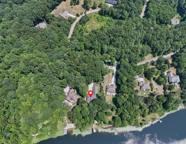 $949,900 | 29317 Misty Pines Street, Dowagiac, MI 49047