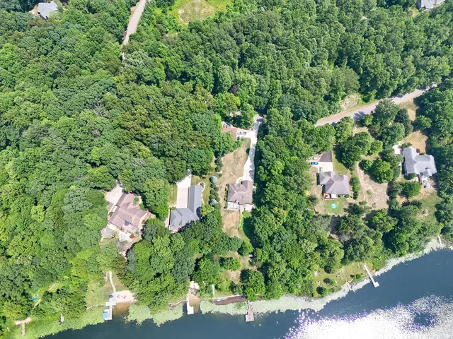 $949,900 | 29317 Misty Pines Street, Dowagiac, MI 49047