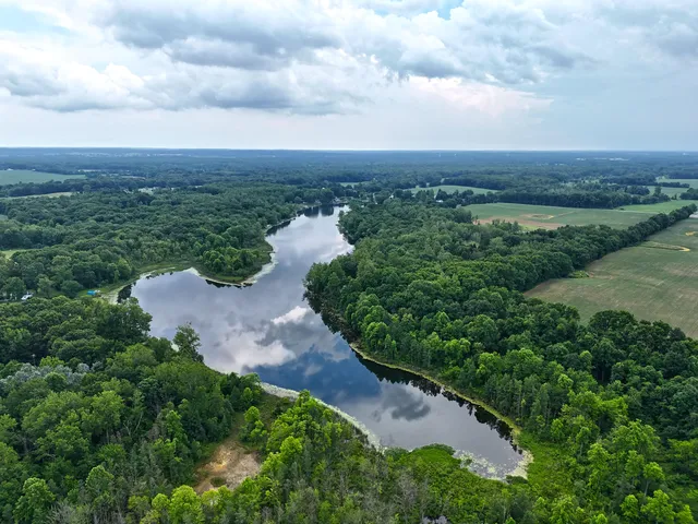 $949,900 | 29317 Misty Pines Street, Dowagiac, MI 49047