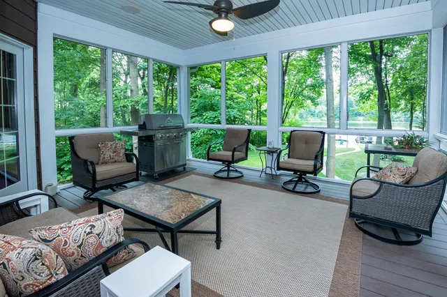 $949,900 | 29317 Misty Pines Street, Dowagiac, MI 49047