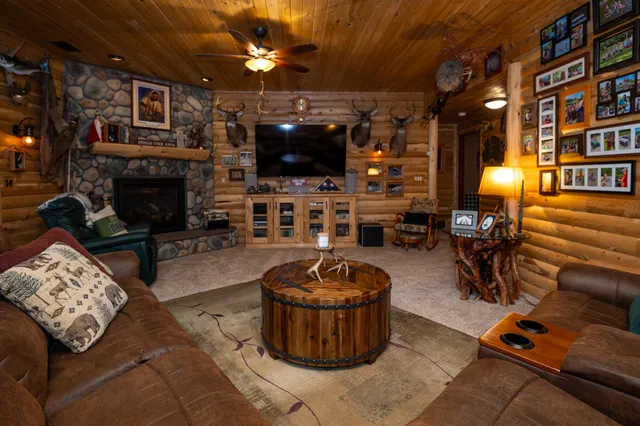 $949,900 | 29317 Misty Pines Street, Dowagiac, MI 49047