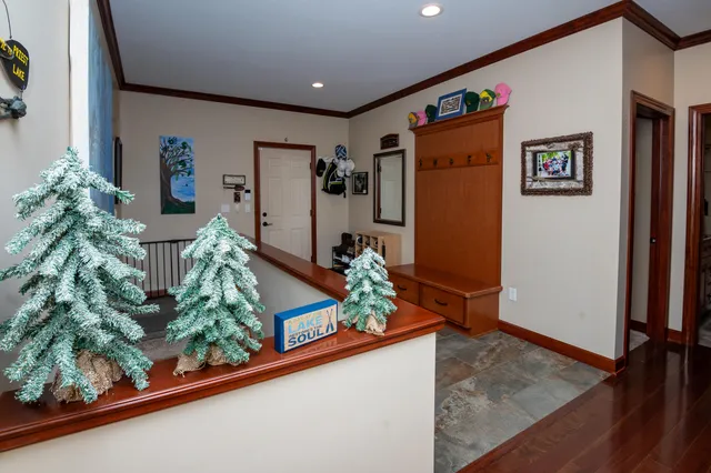 $949,900 | 29317 Misty Pines Street, Dowagiac, MI 49047