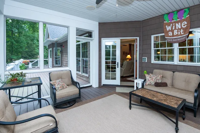 $949,900 | 29317 Misty Pines Street, Dowagiac, MI 49047