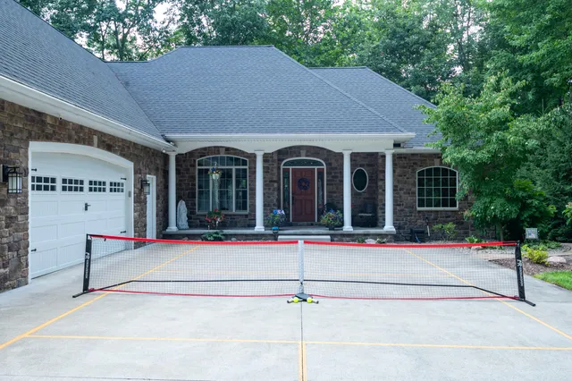 $949,900 | 29317 Misty Pines Street, Dowagiac, MI 49047