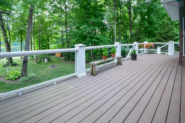 $949,900 | 29317 Misty Pines Street, Dowagiac, MI 49047