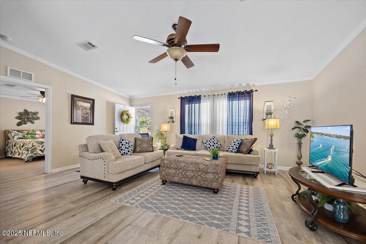 2719 Scully Road Middleburg, FL 32068 - Photo 3 of 24 03-Living Room