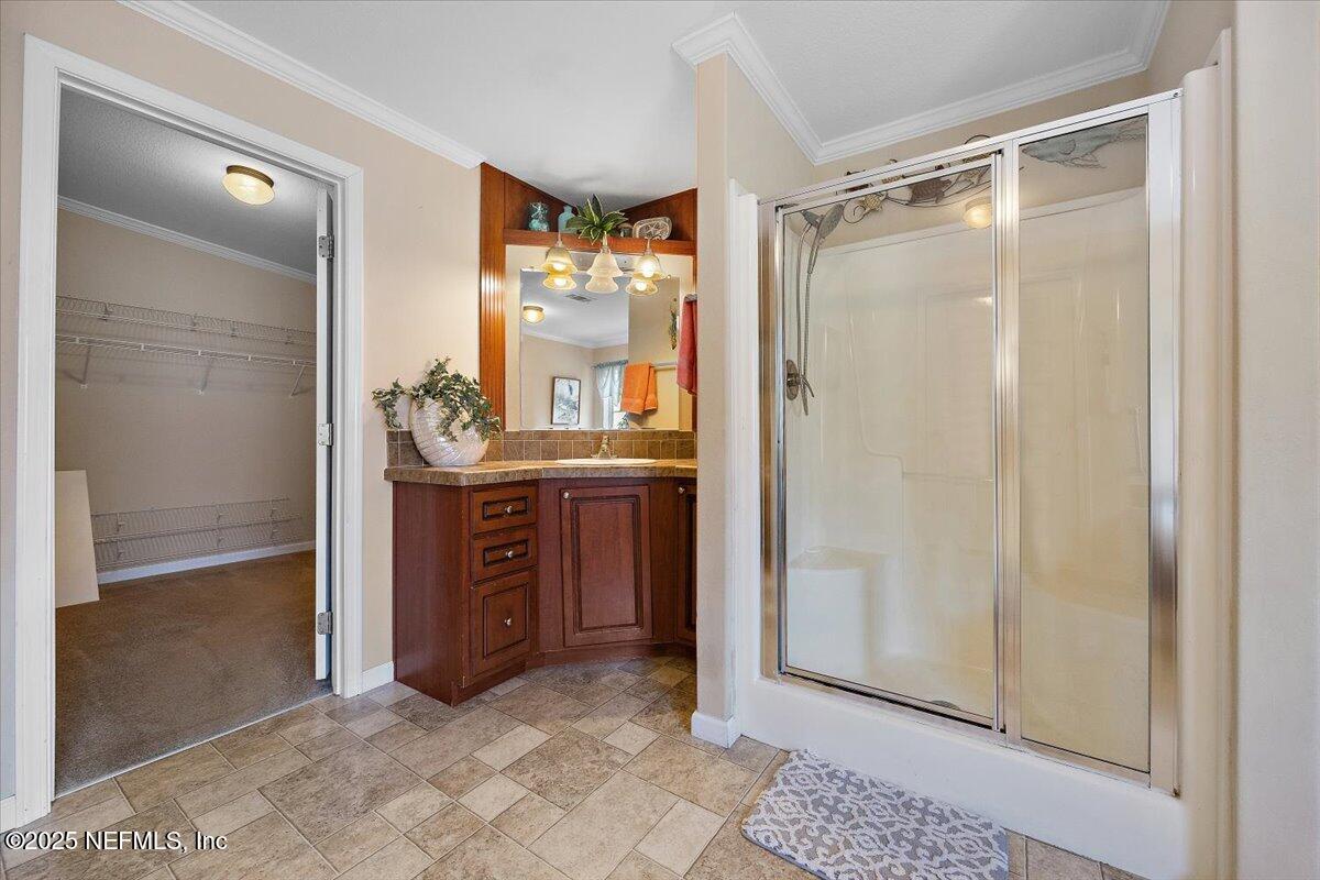 2719 Scully Road Middleburg, FL 32068 - Photo 8 of 24 09-Primary Bathroom