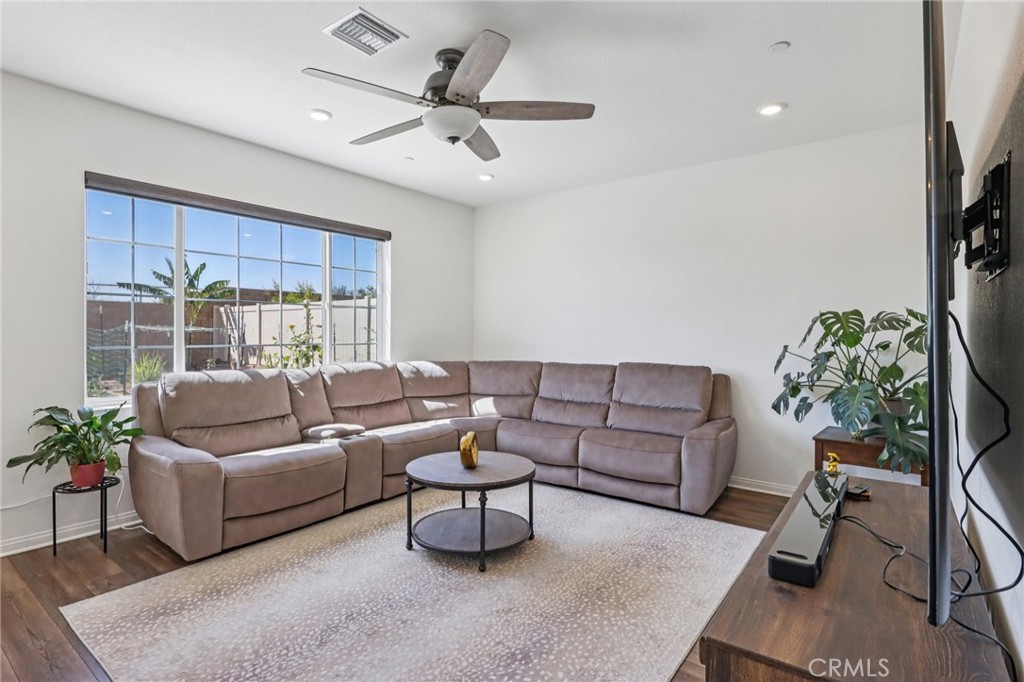 18811 Nanza Street Riverside, CA 92508 - Photo 3 of 28