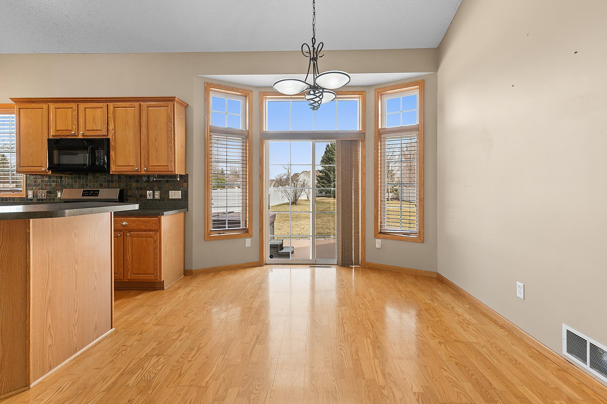 7297 Whitehall Road Shakopee, MN 55379 - Photo 12 of 30