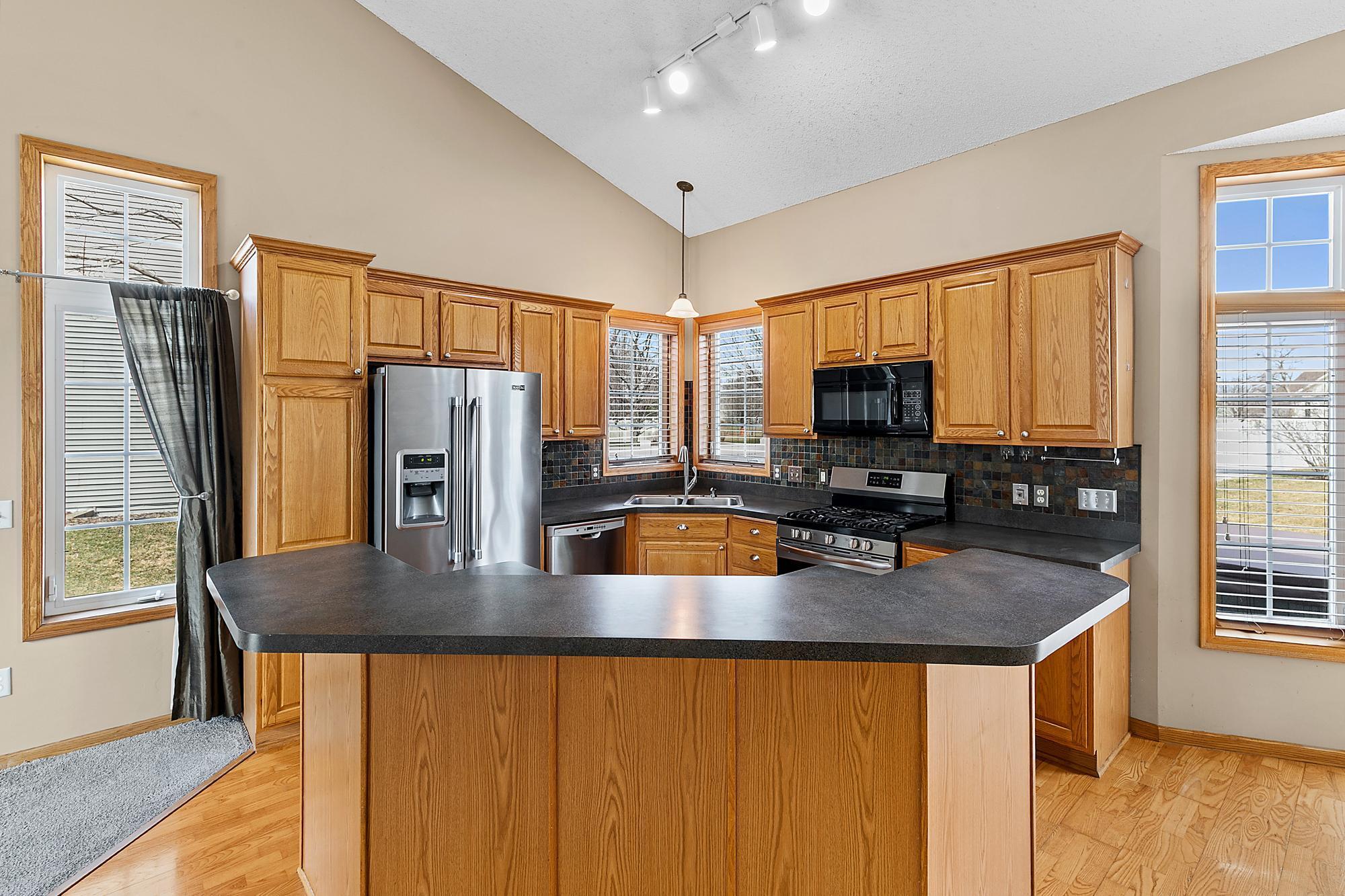 7297 Whitehall Road Shakopee, MN 55379 - Photo 17 of 33 Gallery Image 17