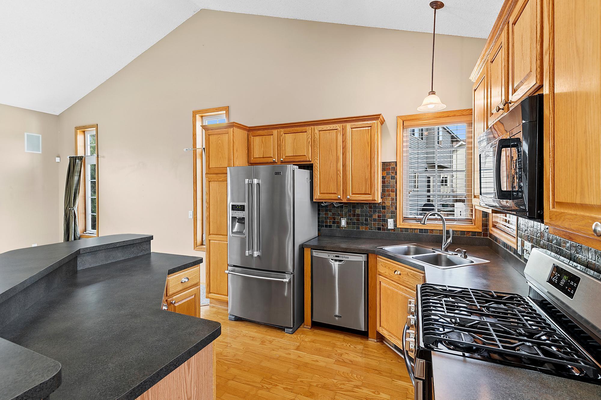 7297 Whitehall Road Shakopee, MN 55379 - Photo 18 of 33 Gallery Image 18