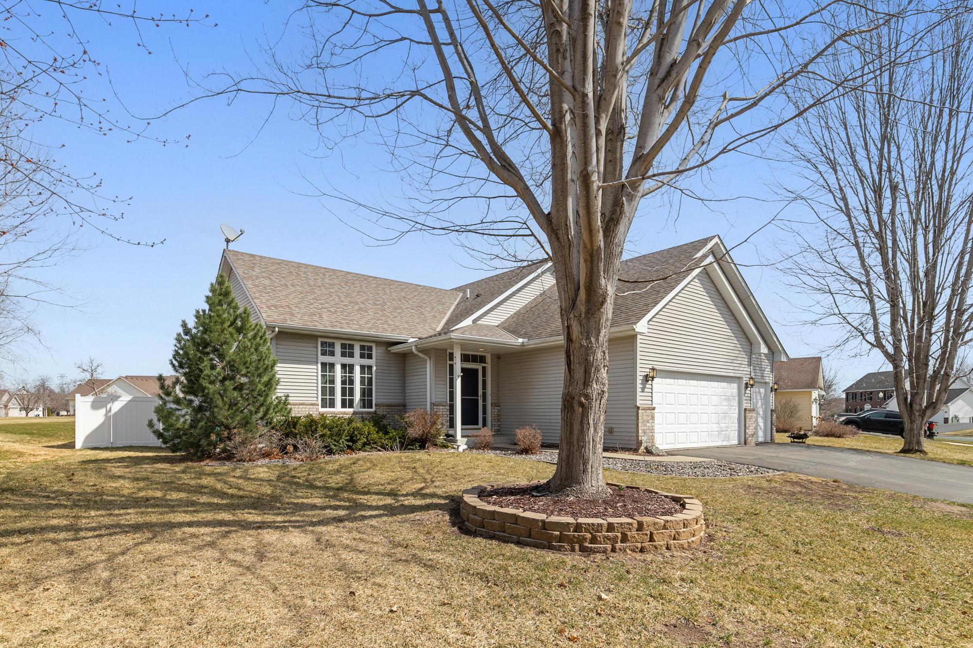 7297 Whitehall Road Shakopee, MN 55379 - Photo 2 of 33 Gallery Image 2