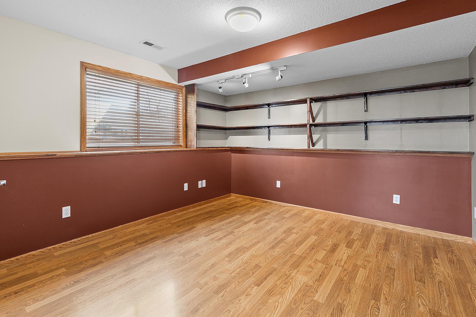 7297 Whitehall Road Shakopee, MN 55379 - Photo 26 of 30