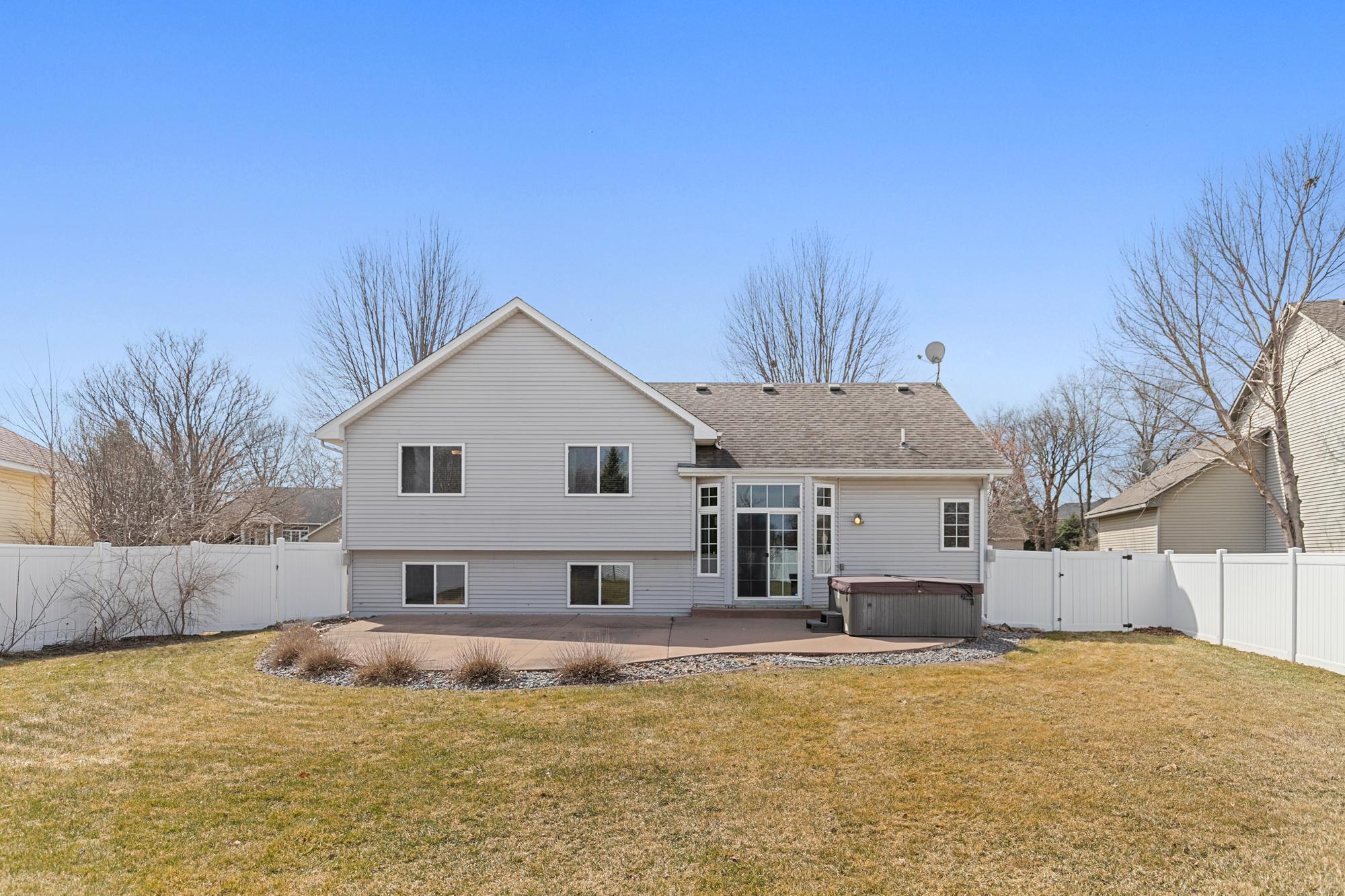 7297 Whitehall Road Shakopee, MN 55379 - Photo 4 of 33 Gallery Image 4