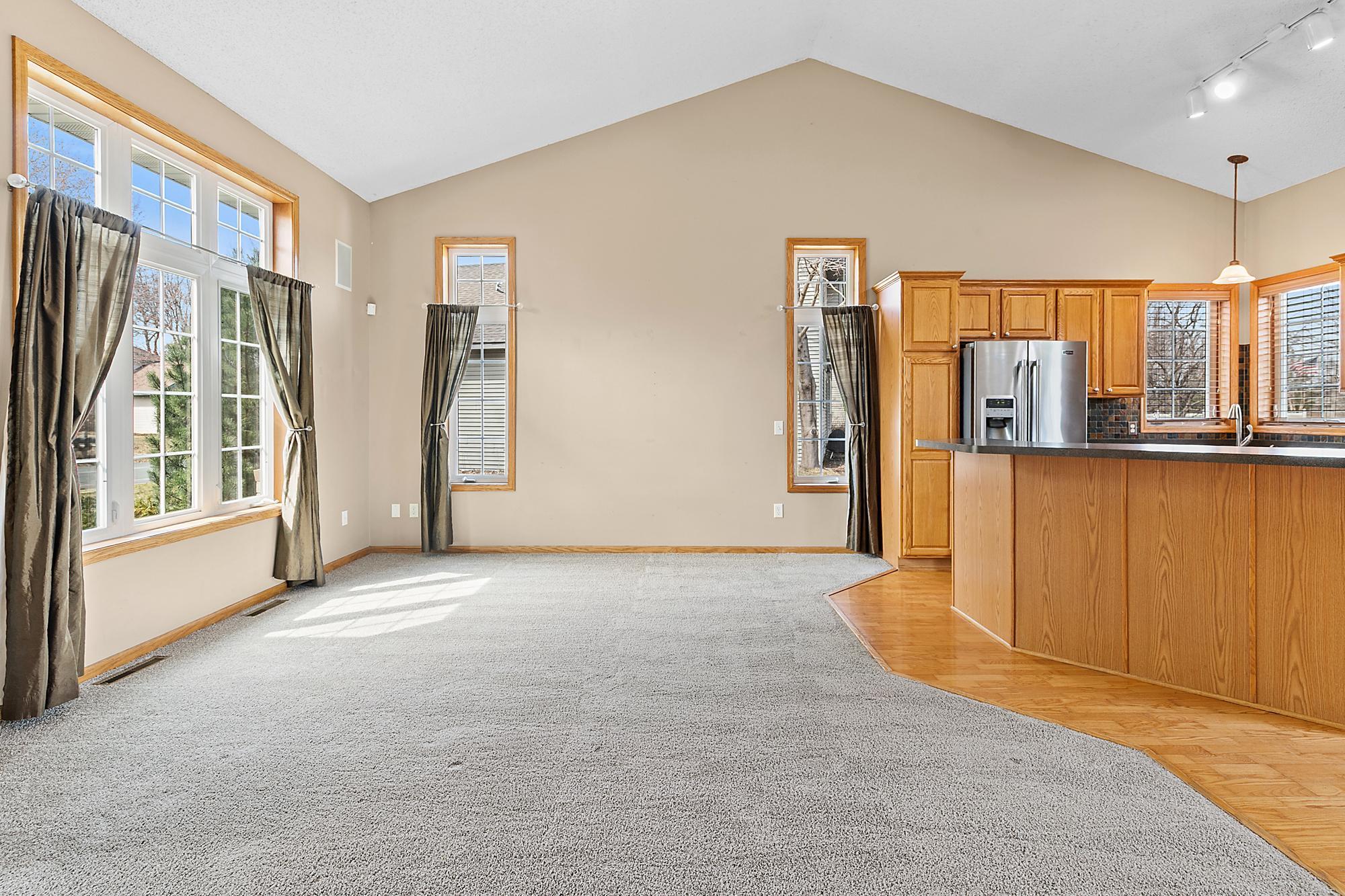 7297 Whitehall Road Shakopee, MN 55379 - Photo 9 of 30