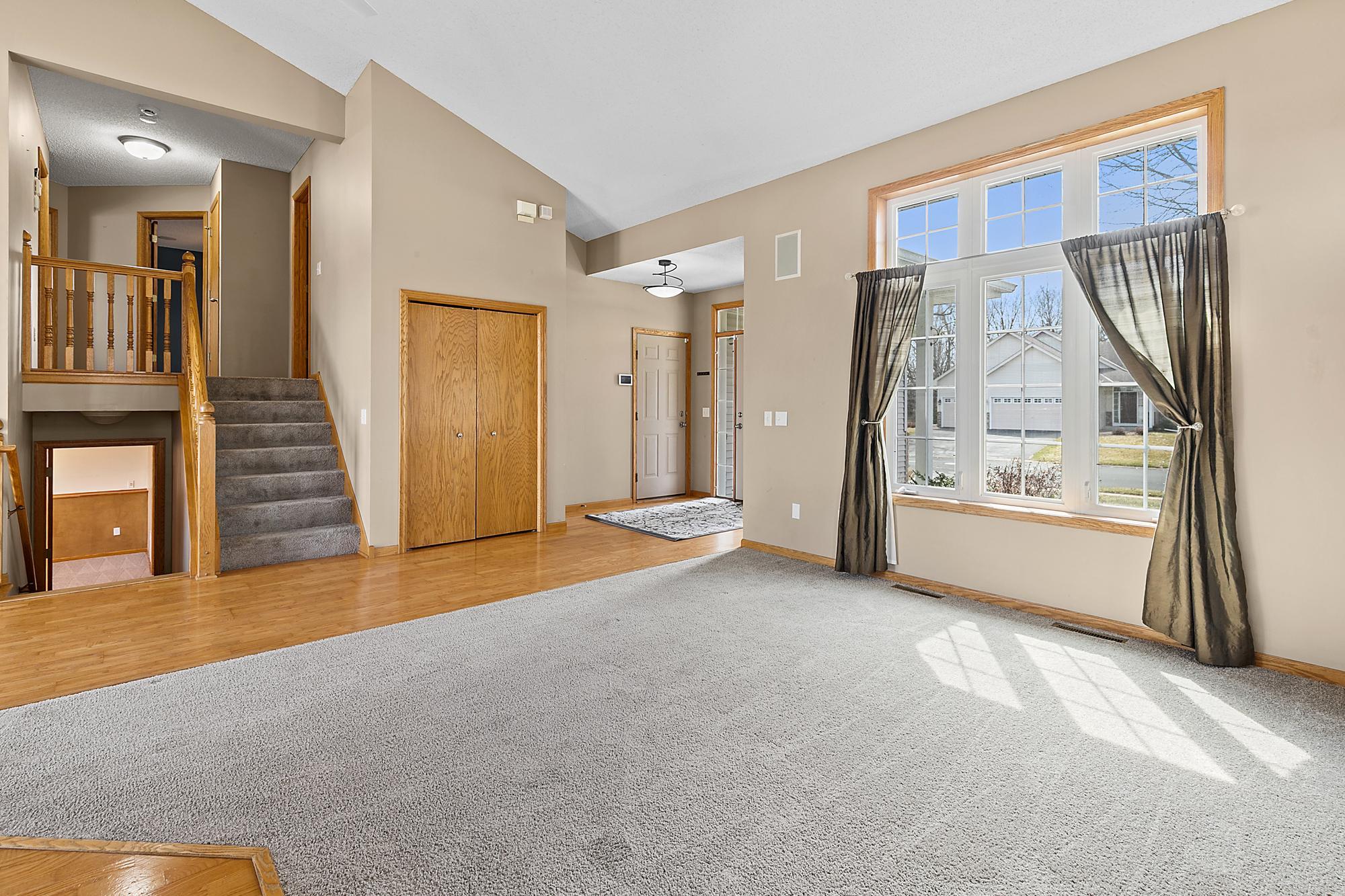 7297 Whitehall Road Shakopee, MN 55379 - Photo 10 of 30