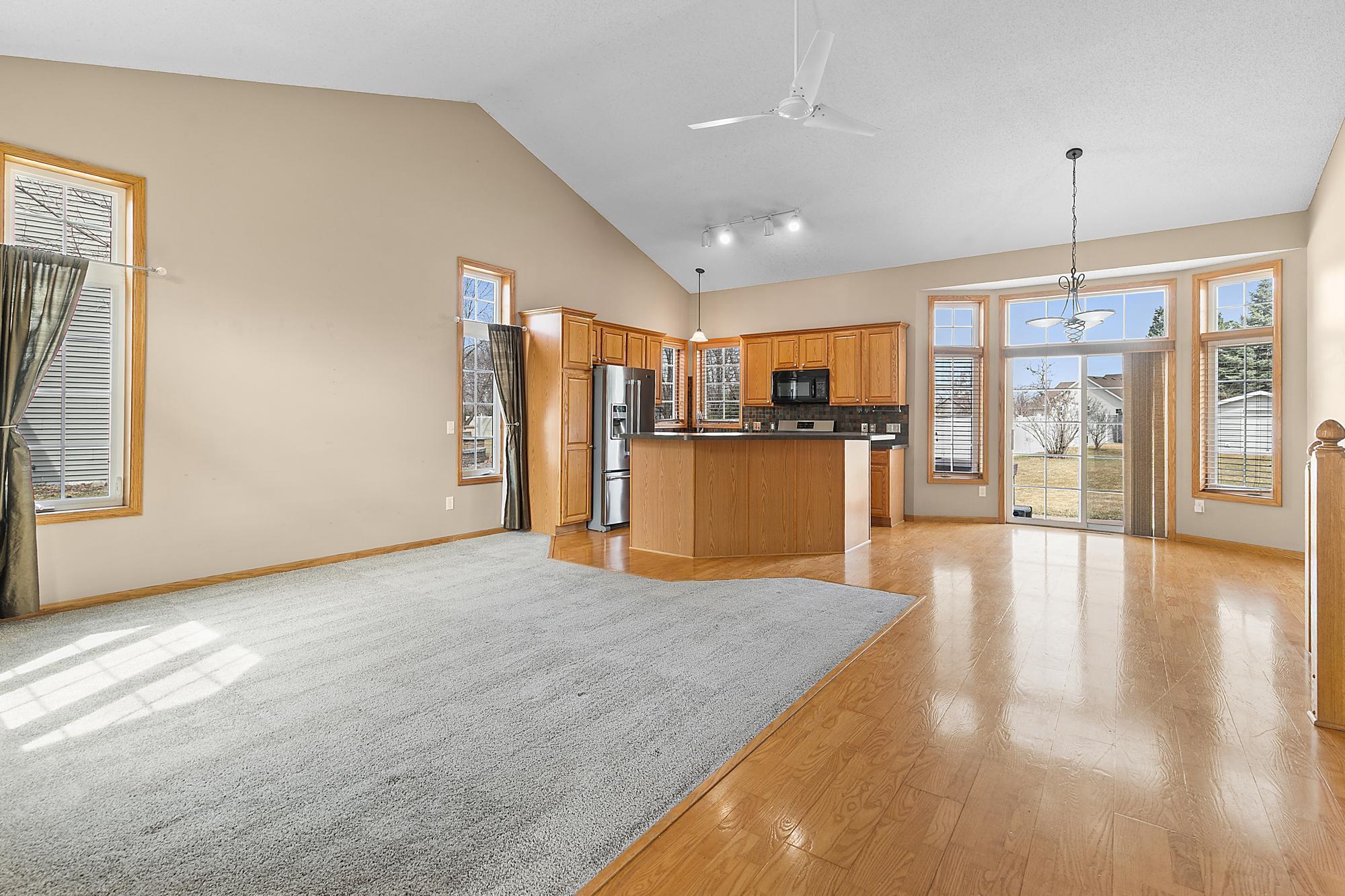 7297 Whitehall Road Shakopee, MN 55379 - Photo 10 of 33 Gallery Image 10