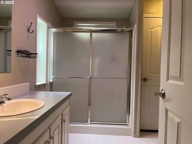 $105,000 | 141 West River Ridge Avenue, Roseburg, OR 97471