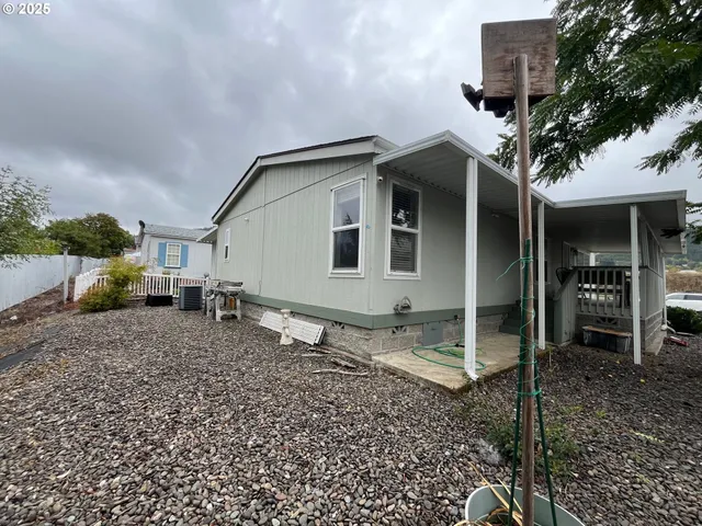 $105,000 | 141 West River Ridge Avenue, Roseburg, OR 97471