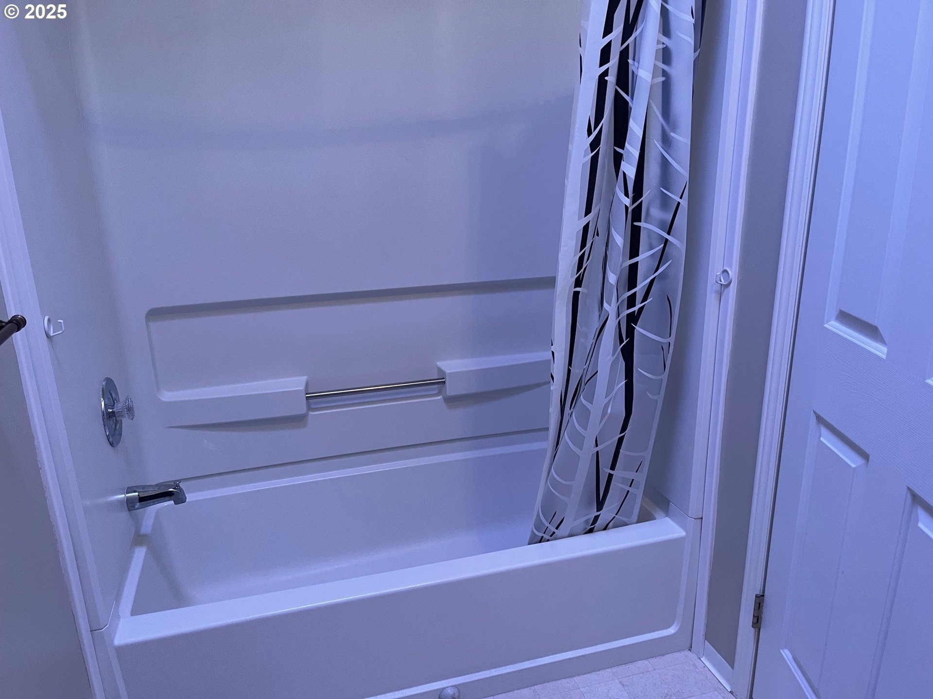 141 West River Ridge Avenue Roseburg, OR 97471 - Photo 8 of 20