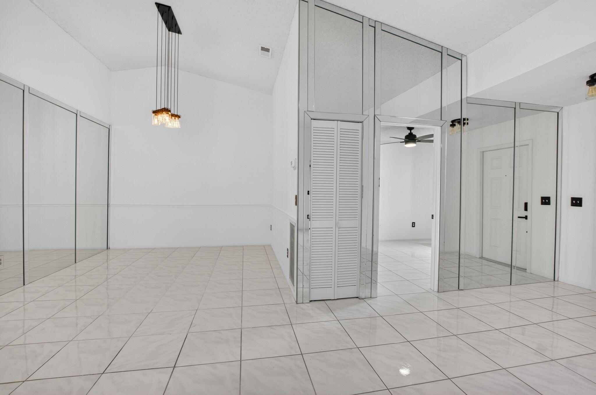 9123 Southwest 22nd Street, Unit C Boca Raton, FL 33428 - Photo 12 of 53 Dining