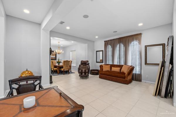 301 Bales Road, Unit 4 McAllen, TX 78503 - Photo 5 of 35 Gallery Image 5