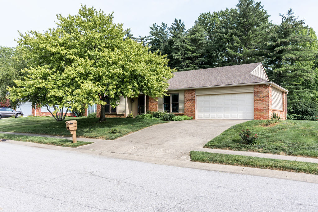 858 Brookside Lane Plainfield, IN 46168 - Photo 1 of 89