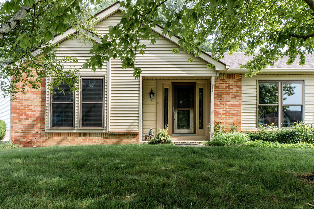 858 Brookside Lane Plainfield, IN 46168 - Photo 6 of 89