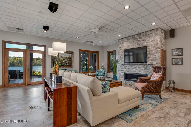 $2,450,000 | 135 Big Water Drive, Vonore, TN 37885