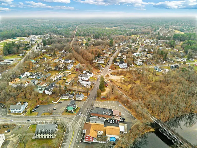 $229,900 | 63 Elm Street, Mechanic Falls, ME 04256