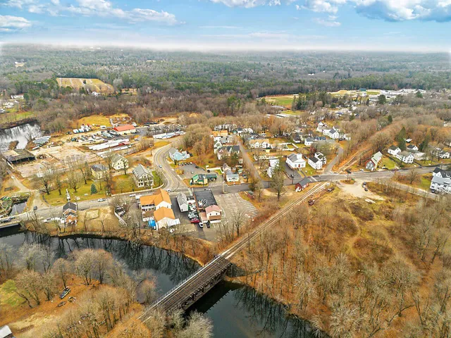 $229,900 | 63 Elm Street, Mechanic Falls, ME 04256