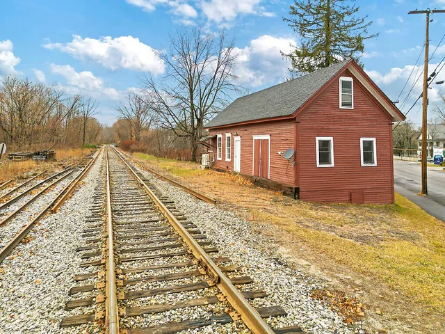 $229,900 | 63 Elm Street, Mechanic Falls, ME 04256