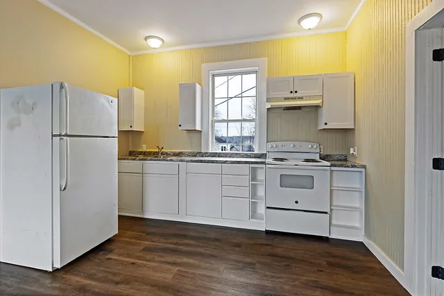 $229,900 | 63 Elm Street, Mechanic Falls, ME 04256