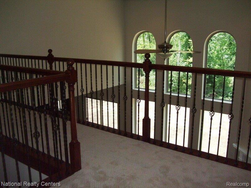 3501 Shadwell Lane Rochester, MI 48306 - Photo 3 of 23 2nd. Floor Bridge