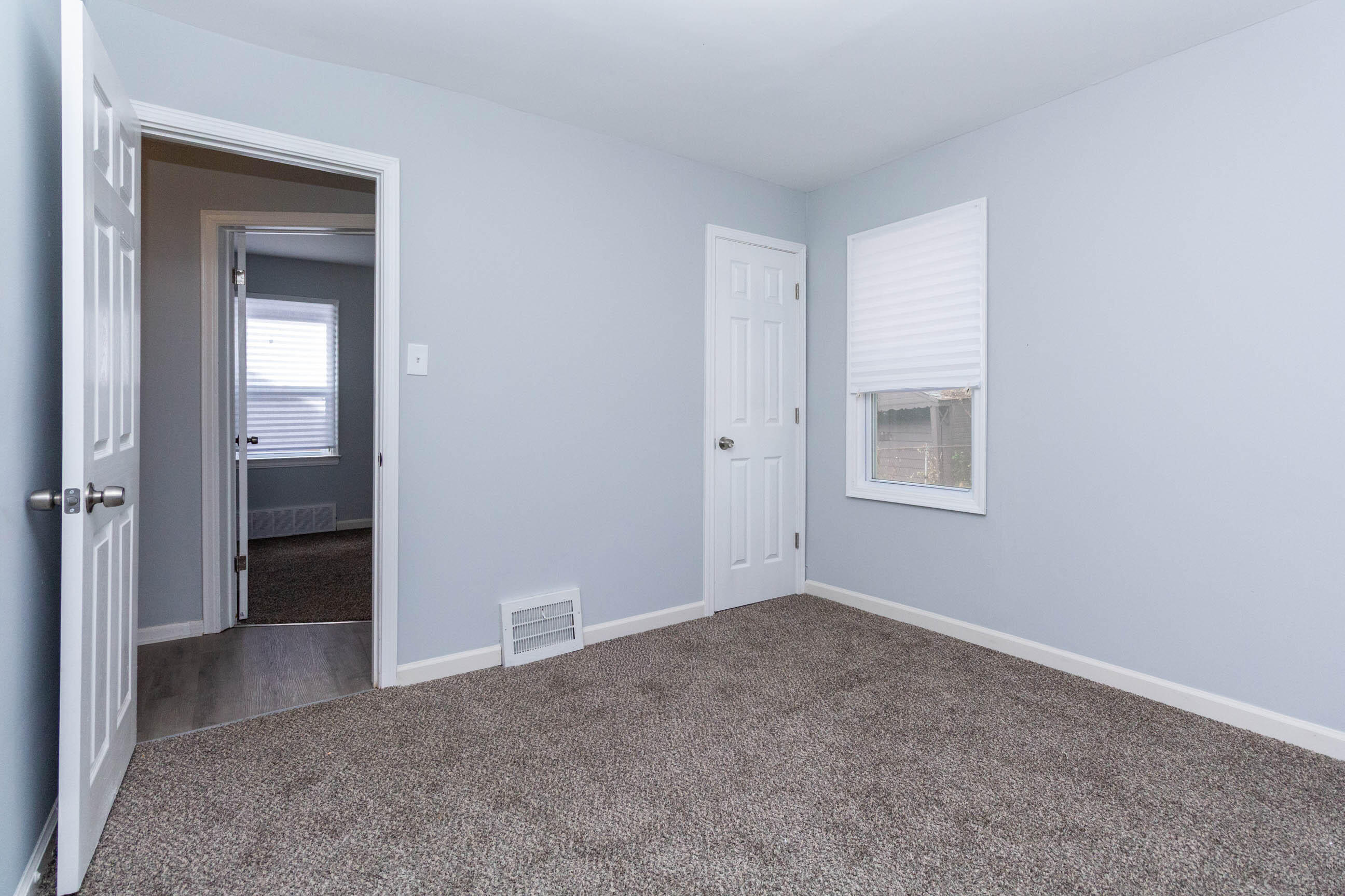 20569 Biltmore Street Detroit, MI 48235 - Photo 18 of 54 interior (16)