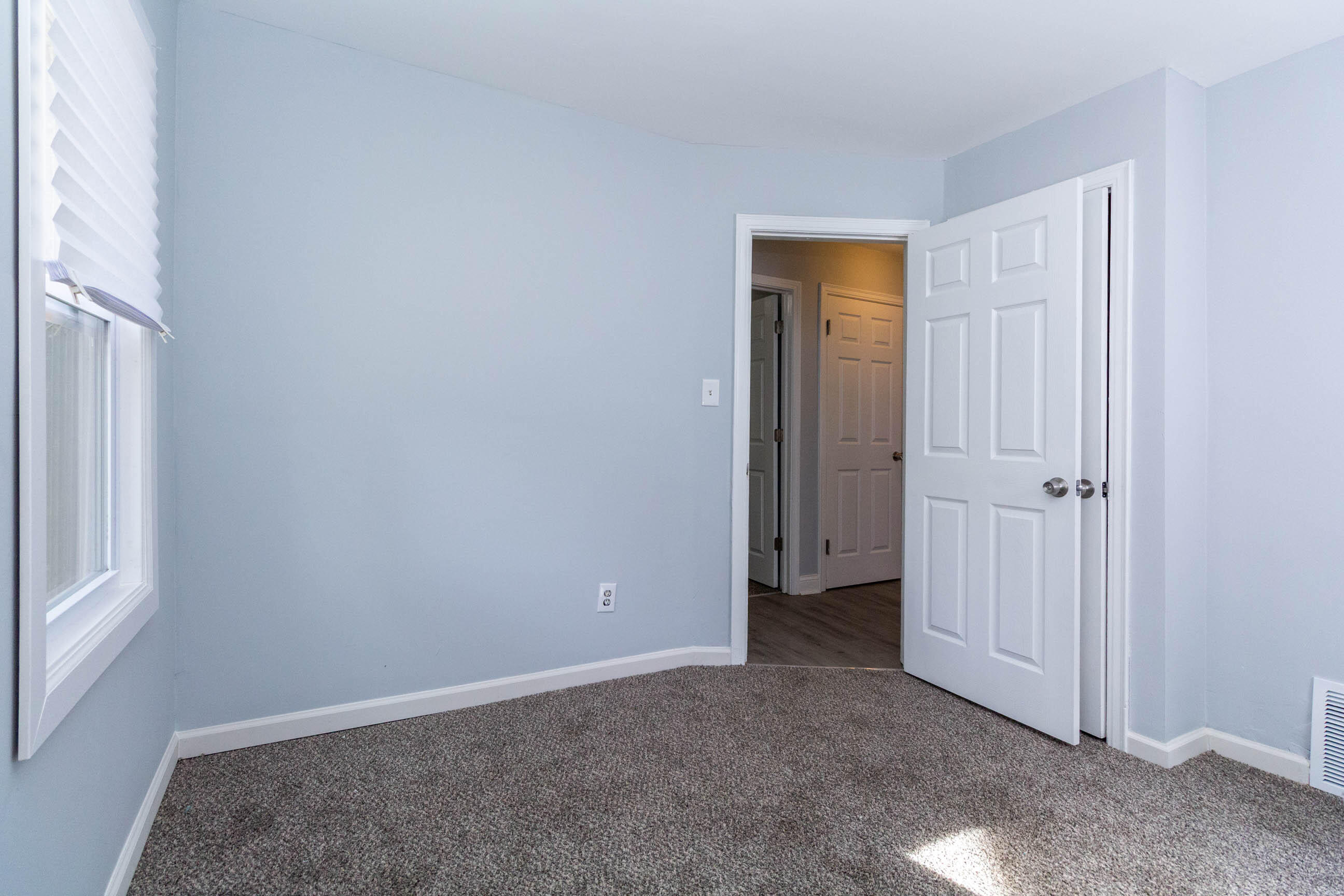 20569 Biltmore Street Detroit, MI 48235 - Photo 20 of 54 interior (18)