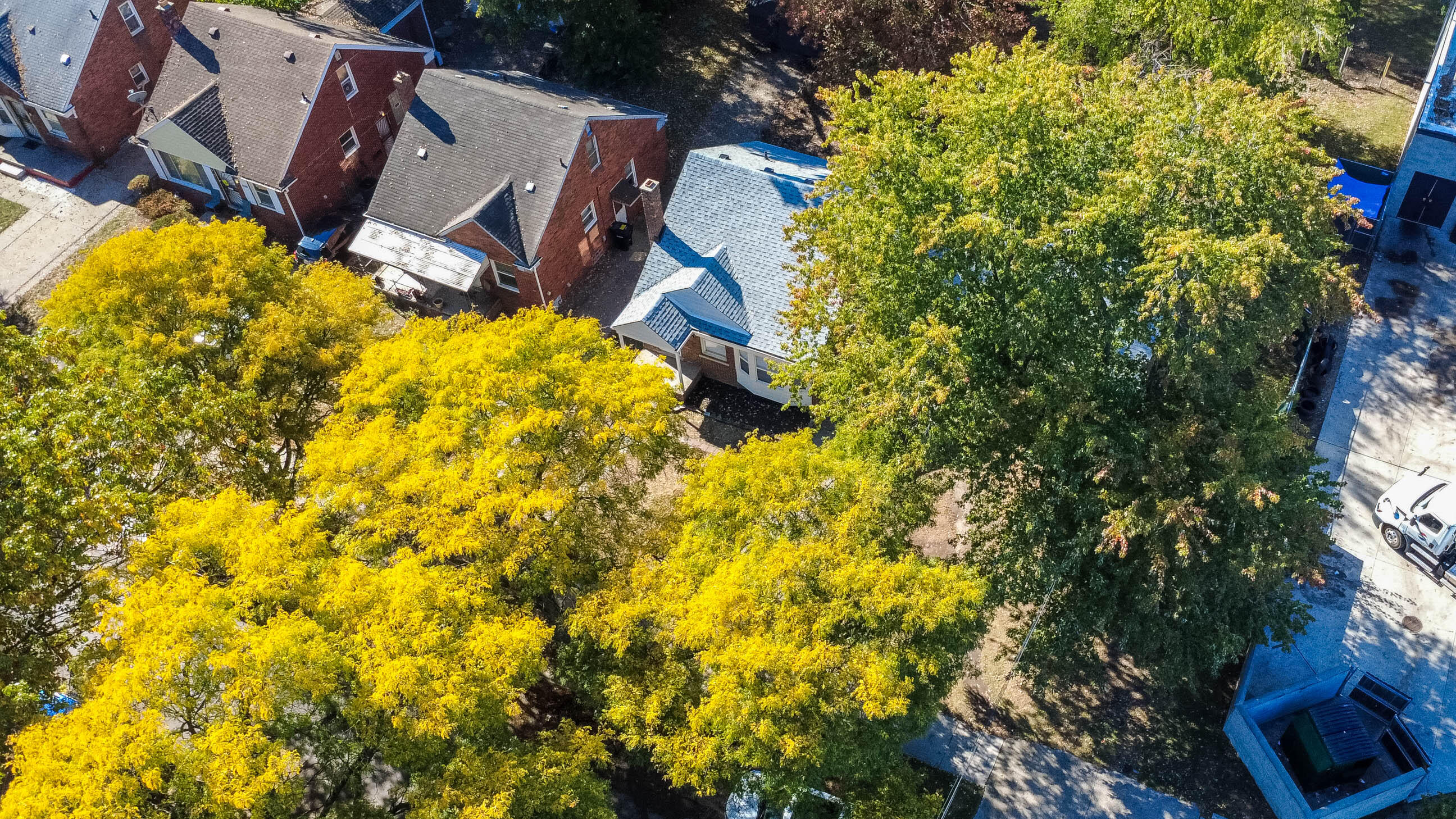 20569 Biltmore Street Detroit, MI 48235 - Photo 43 of 54 zdrone (6)