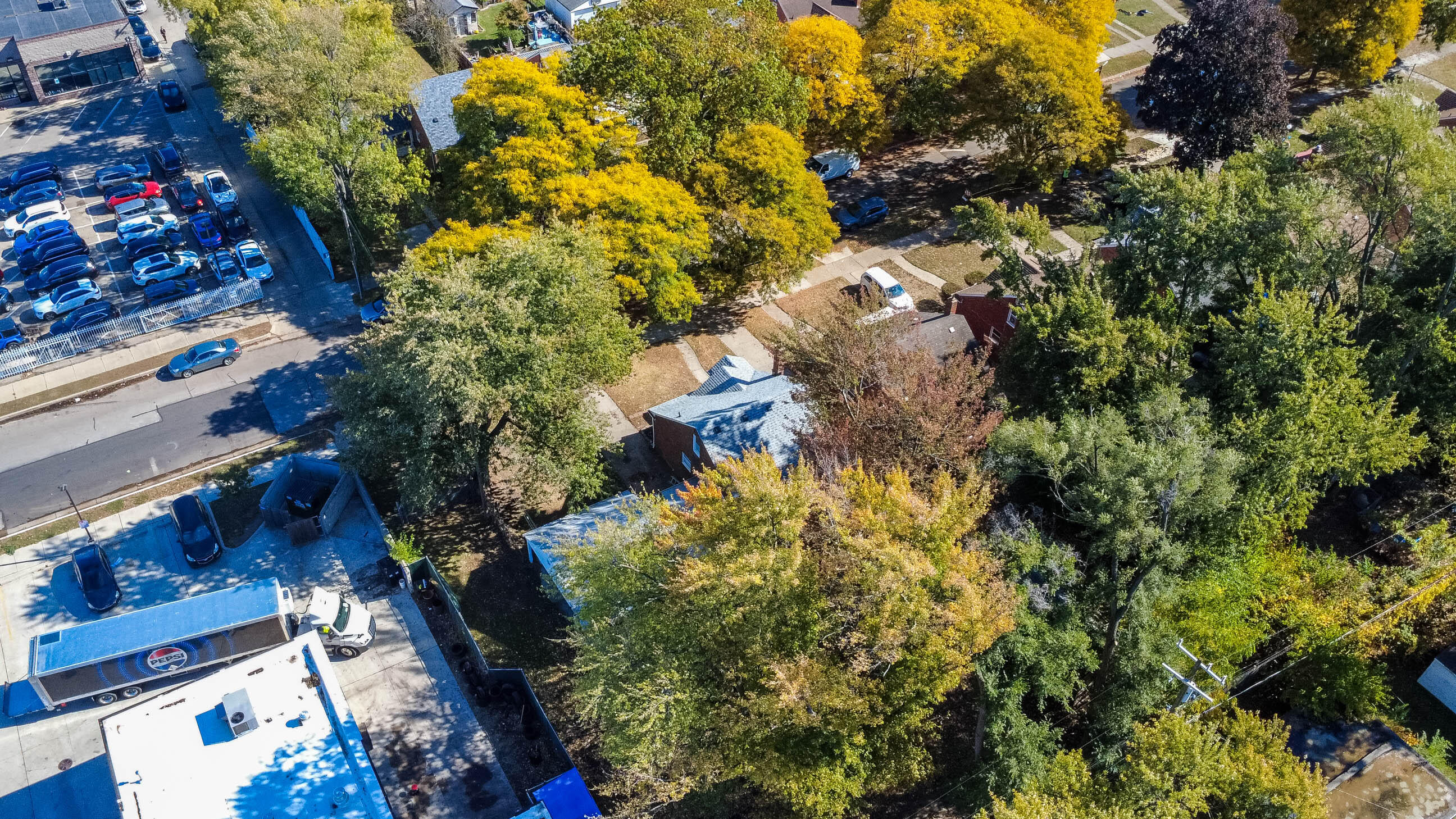 20569 Biltmore Street Detroit, MI 48235 - Photo 46 of 54 zdrone (9)