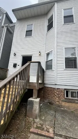 $2,500 | 171 Seymour Avenue, Unit 2, Newark, NJ 07108