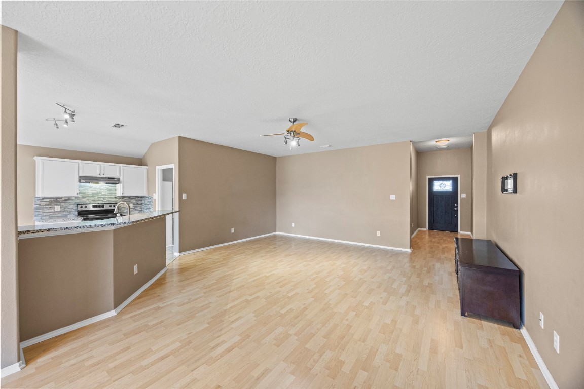 9510 Barr Spring Drive Humble, TX 77396 - Photo 7 of 27