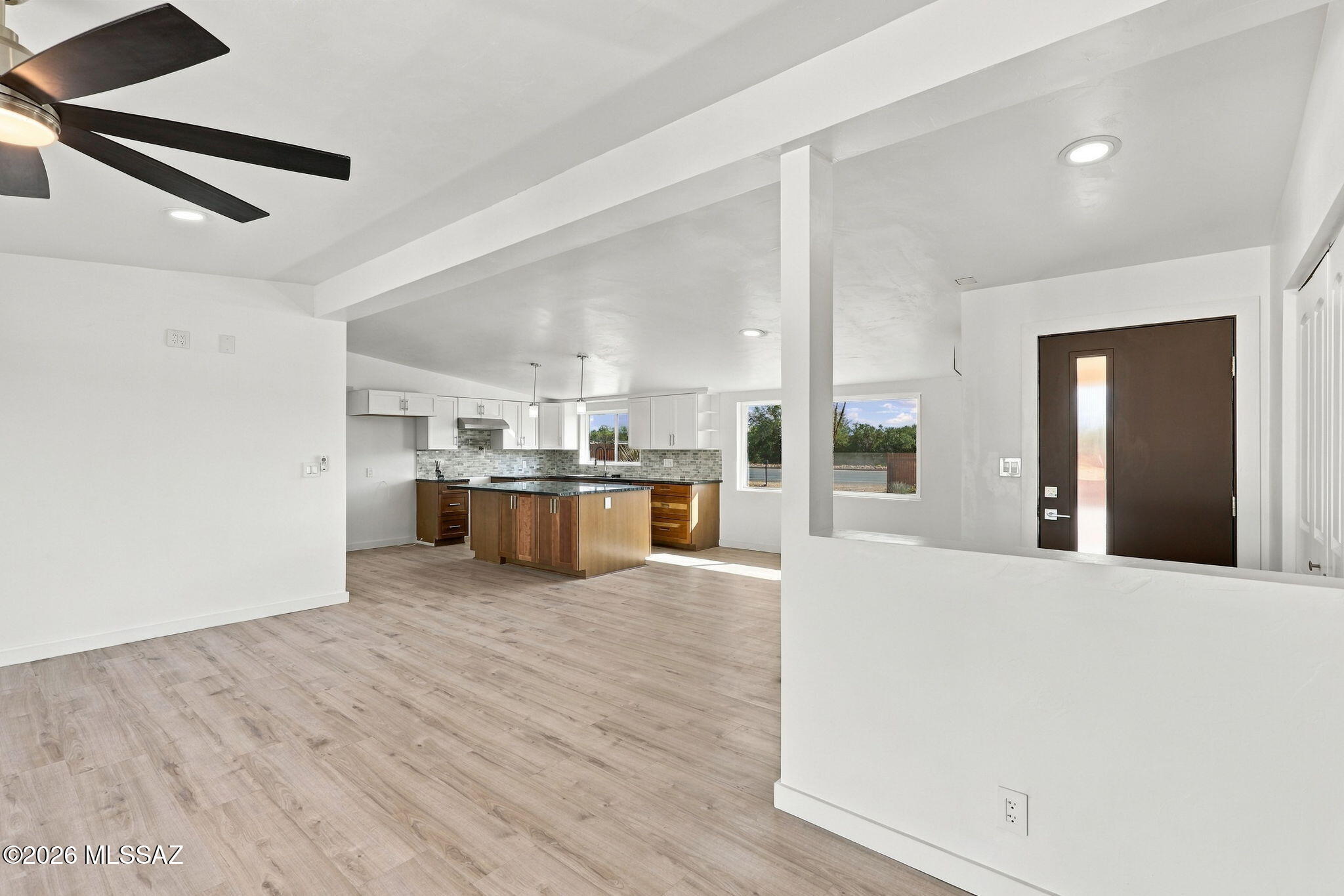 950 West Ina Road Tucson, AZ 85704 - Photo 10 of 50 Main House - Kitchen/ Great Room View