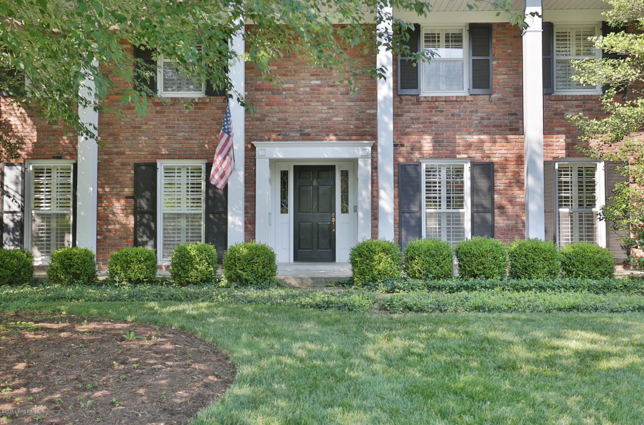 2008 Starmont Road Louisville, KY 40207 - Photo 2 of 41 5
